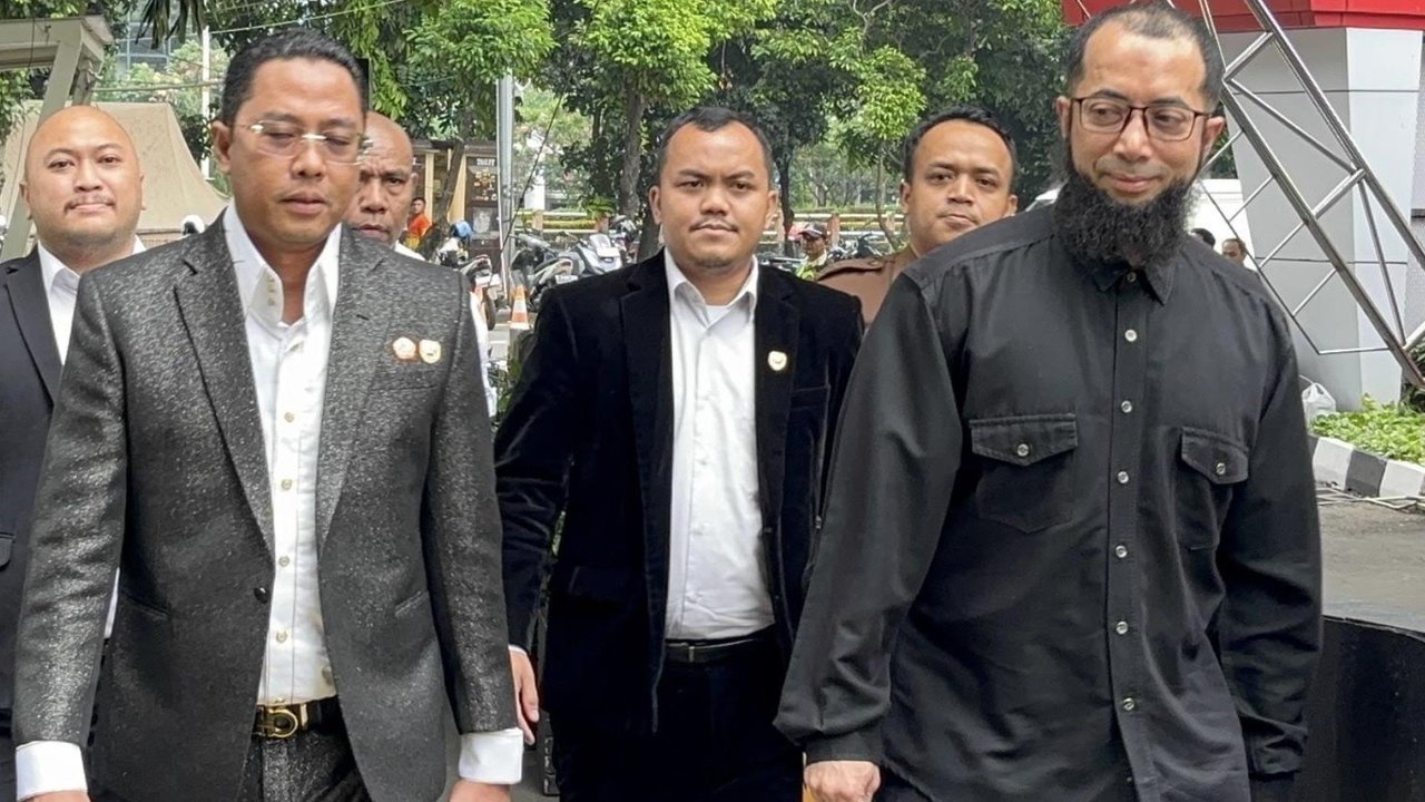 Blak-blakan Ustaz Khalid Basalamah, Sudah Bayar Haji Furoda tapi Berangkat ke Tanah Suci Pilih Jalur Khusus
