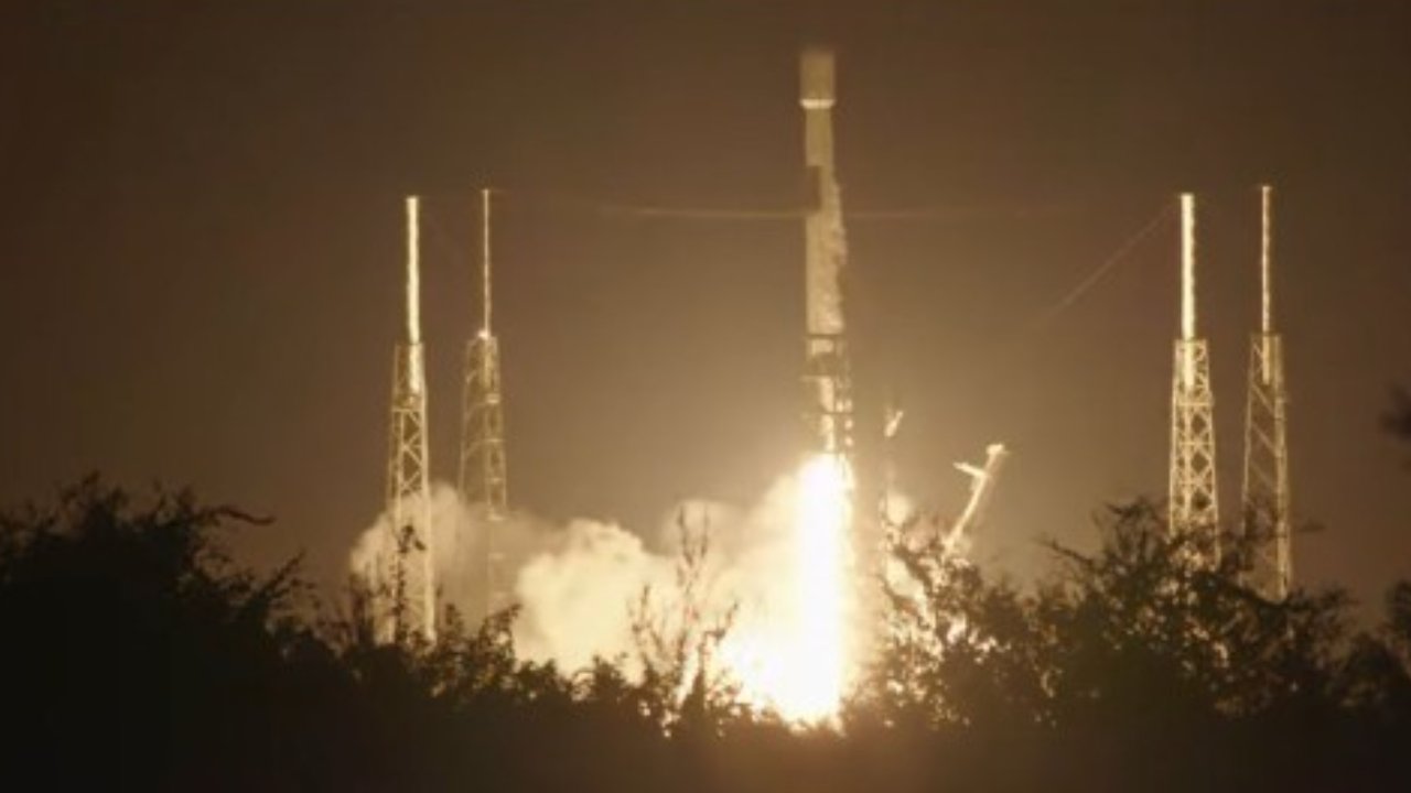 Satelit Nusantara Lima Sukses Mengorbit Pakai Roket Elon Musk