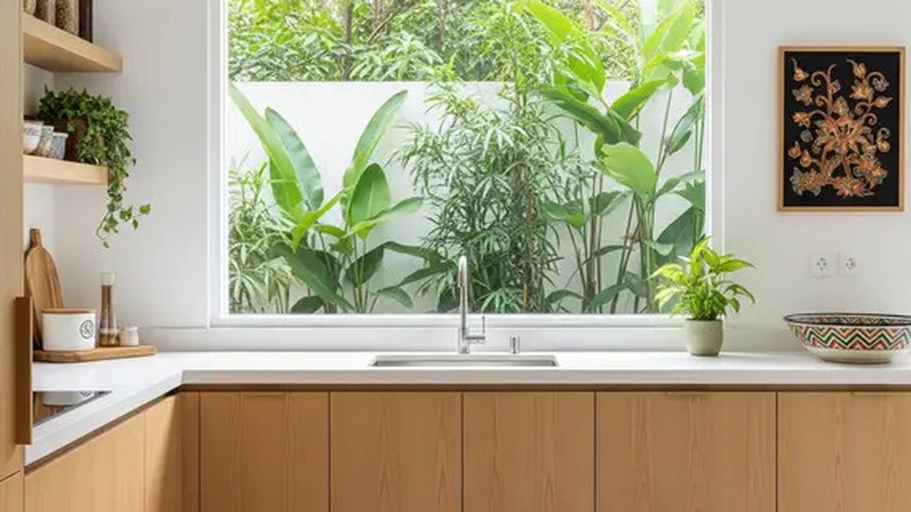 Model Dapur Skandinavia Kecil tapi Fungsional di Lahan Sempit. (Foto: Gemini AI)