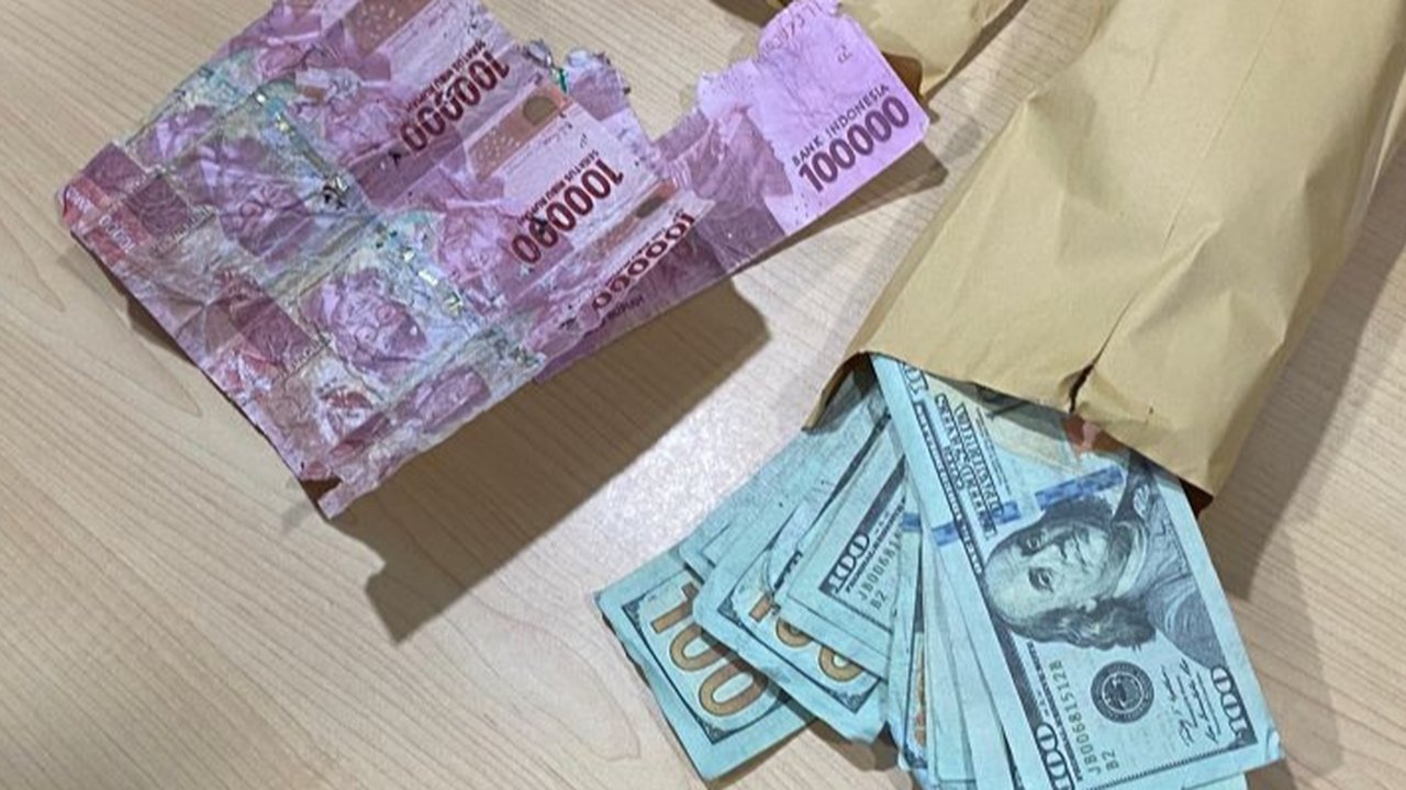 Akal Bulus Romo Tukang Pijat Berkedok Dukun Pengganda Uang, Korban Setor Rp20 Juta Cuma Dapat Bantal dan Bad Cover