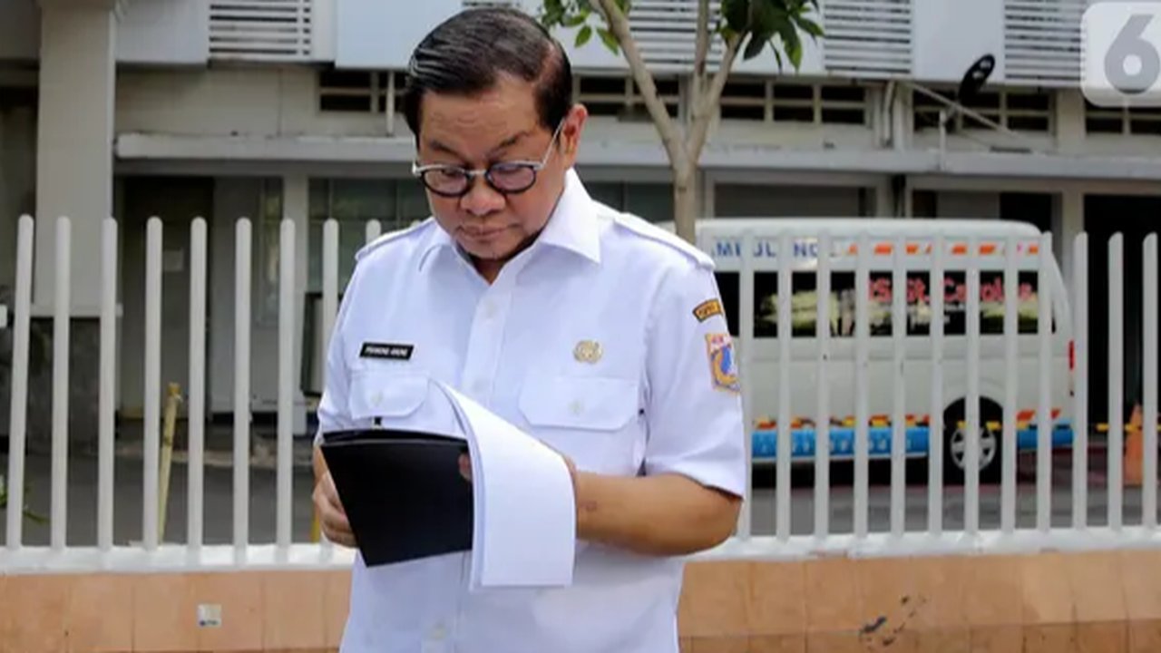 Kebijakan ini bertujuan untuk meningkatkan penggunaan angkutan umum massal di Jakarta. (Liputan6.com/Herman Zakharia)