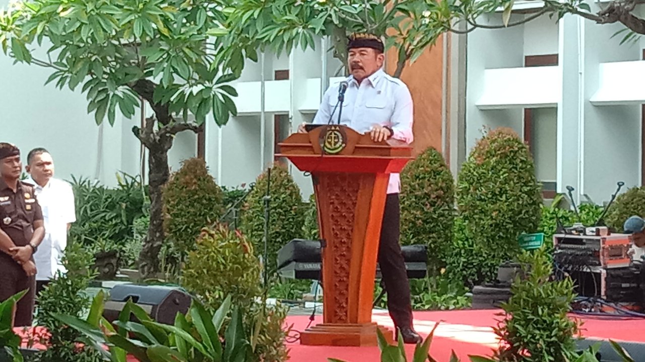 Jaksa Agung Sanitiar (ST) Burhanuddin