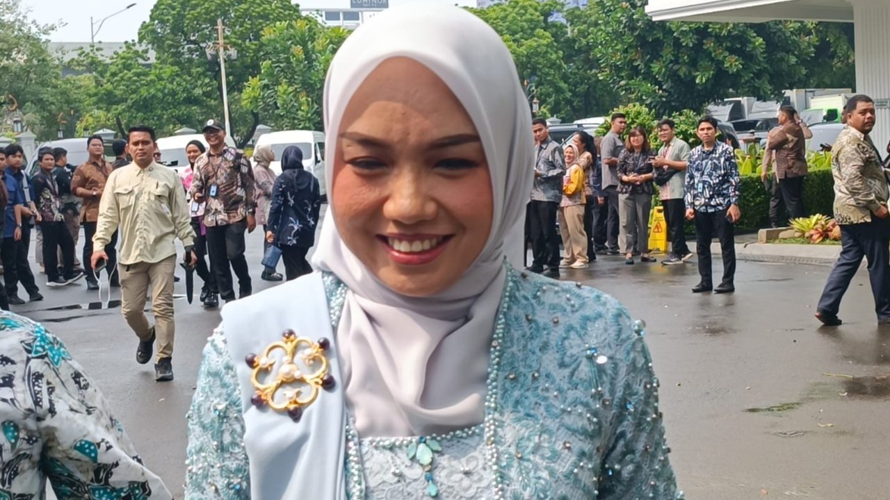 Berkebaya Biru Tiba di Istana, Politikus PKB Farida Faricha Dikabarkan jadi Wamen Koperasi