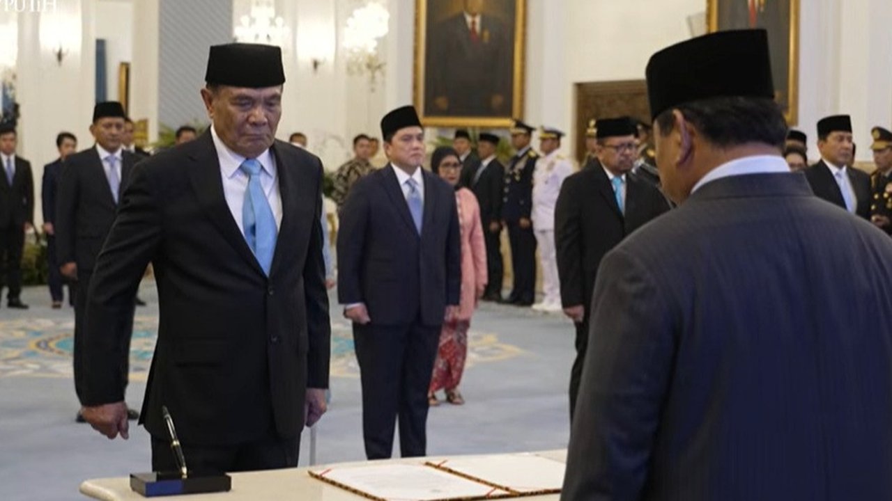 Djamari Chaniago Dilantik Prabowo Jadi Menko Polkam