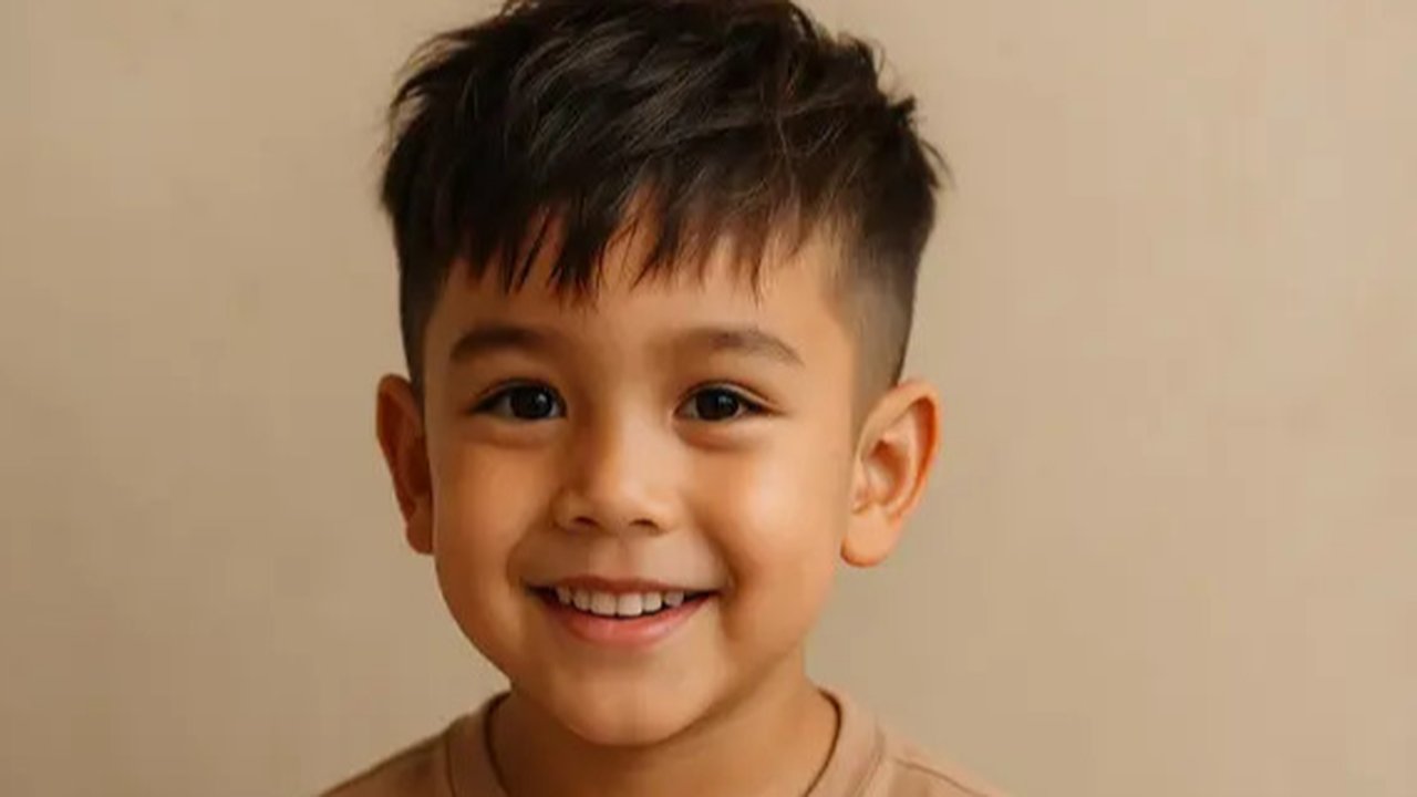Model Rambut Poni Anak Laki-Laki ala Korea (created by AI)