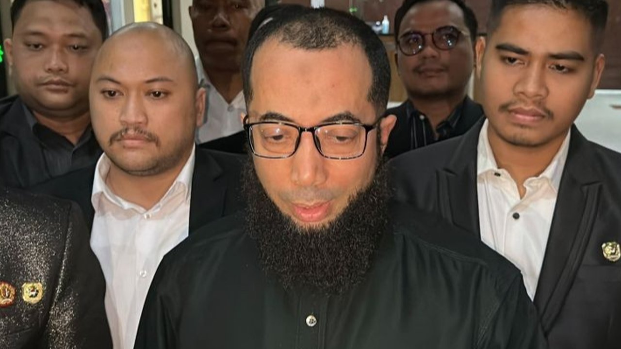 Terungkap, Motif Ustaz Khalid Basalamah Beralih dari Furoda ke Haji Khusus