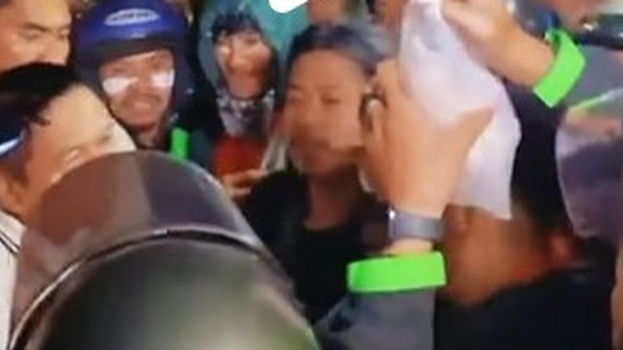 Driver Ojol Heboh di Tengah Demo, Tagih Pesanan Nasi ke Gubernur Jawa Barat