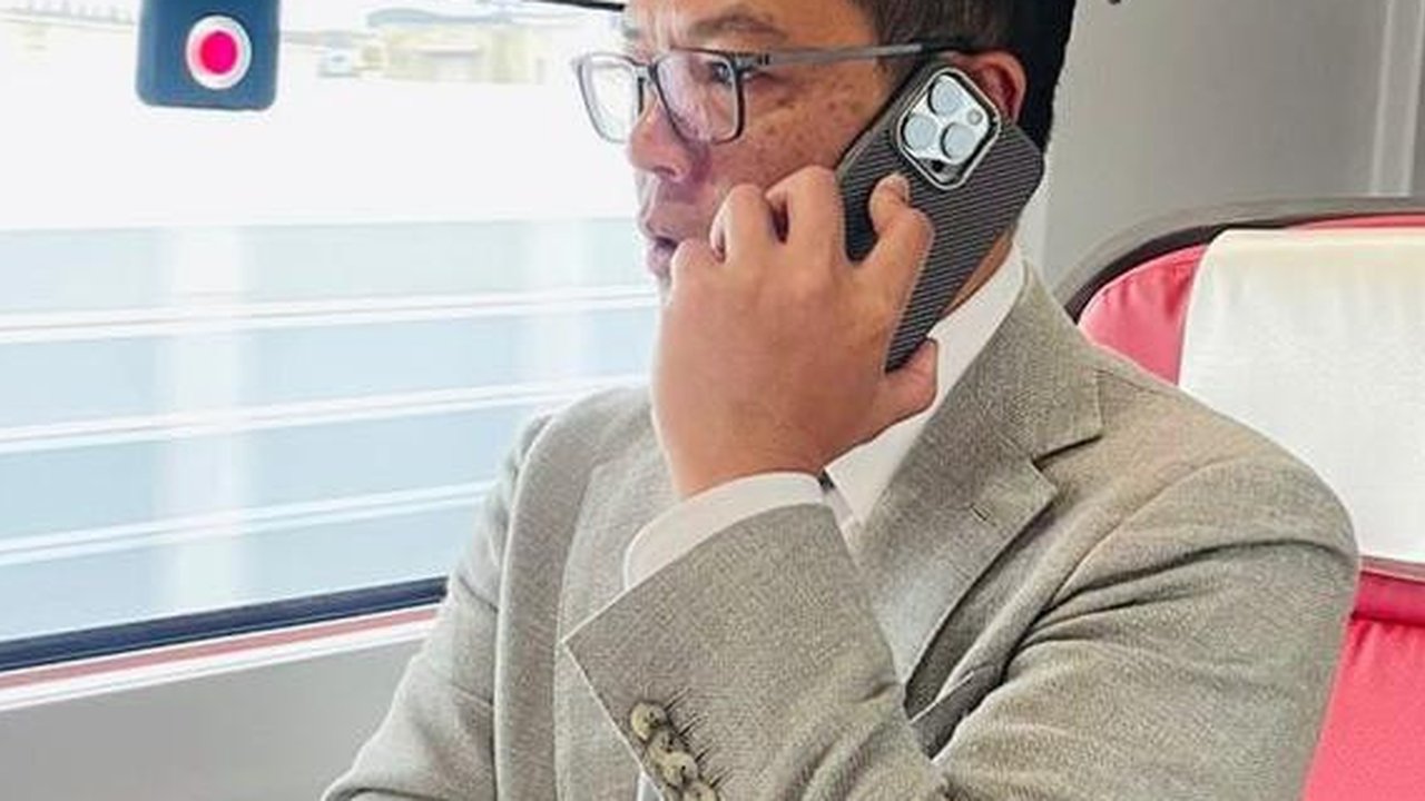 Menteri Luar Negeri RI Sugiono menelepon Menlu Peru Elmer Schialer. (akun twitter @Menlu_RI)