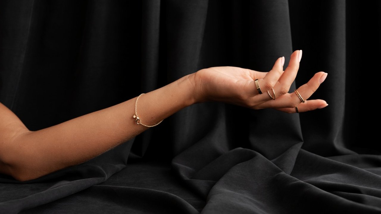 Ilustrasi Gelang Emas