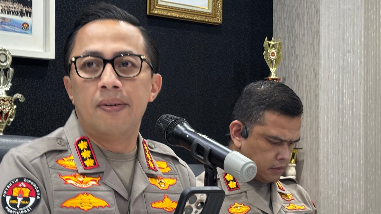 Polisi Tangkap 38 Perusuh saat Demo di DPR, Aksinya Lempar Molotov hingga Bakar Halte TransJakarta dan Motor