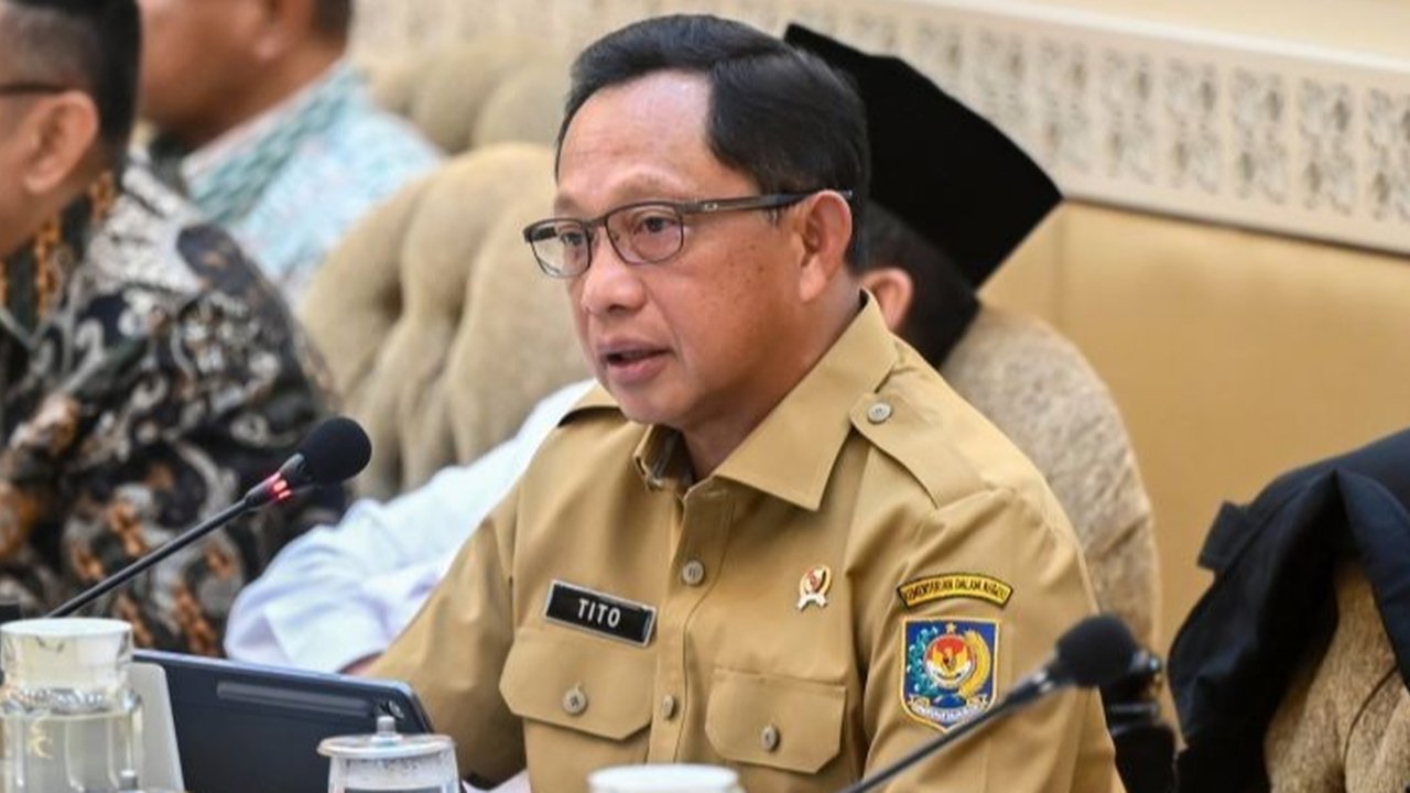 VIDEO: Jenderal Tito Turun Tangan Usai Kepsek SMP Dipecat Buntut Tegur Anak Walikot Prabumulih Bawa Mobil
