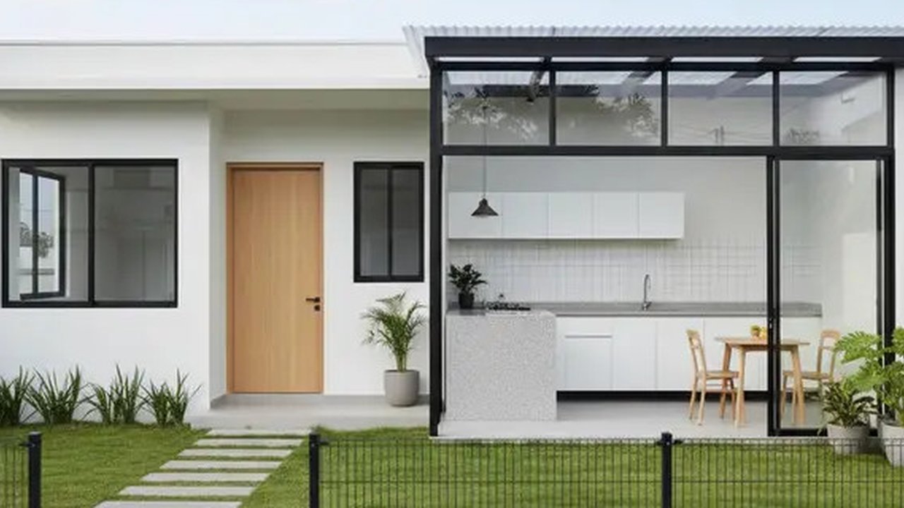 Rumah Model Dapur Samping (AI)