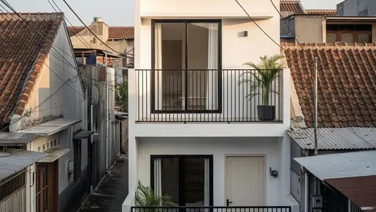 Rumah Gaya Mediterania Mini Budget 100 Juta di Gang Kecil. Foto: Gemini