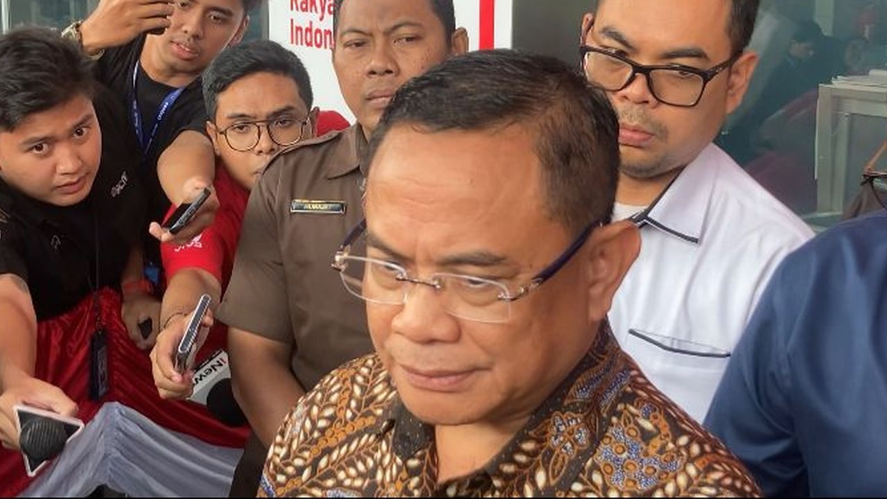 Bupati Pati Sudewo usai diperiksa KPK