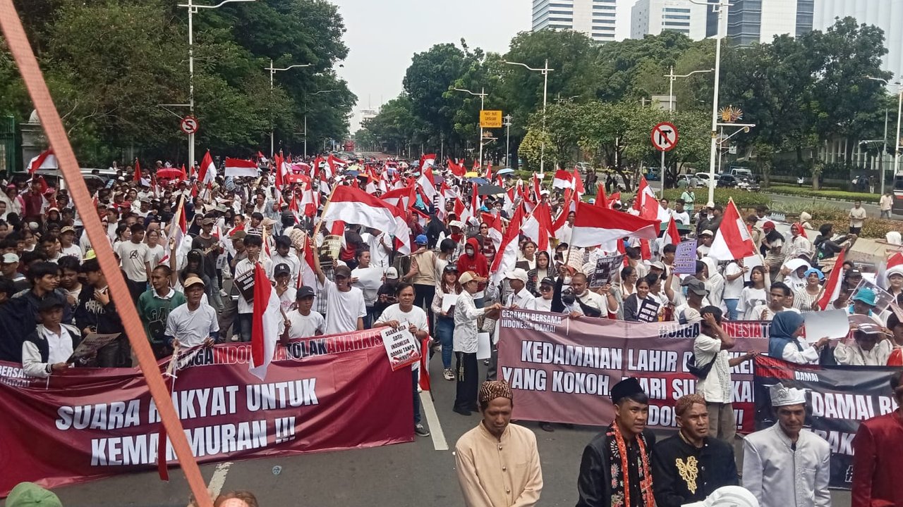 Pesan Persatuan Menggema dari Ribuan Massa dalam Deklarasi Gerakan Bersama Indonesia Damai