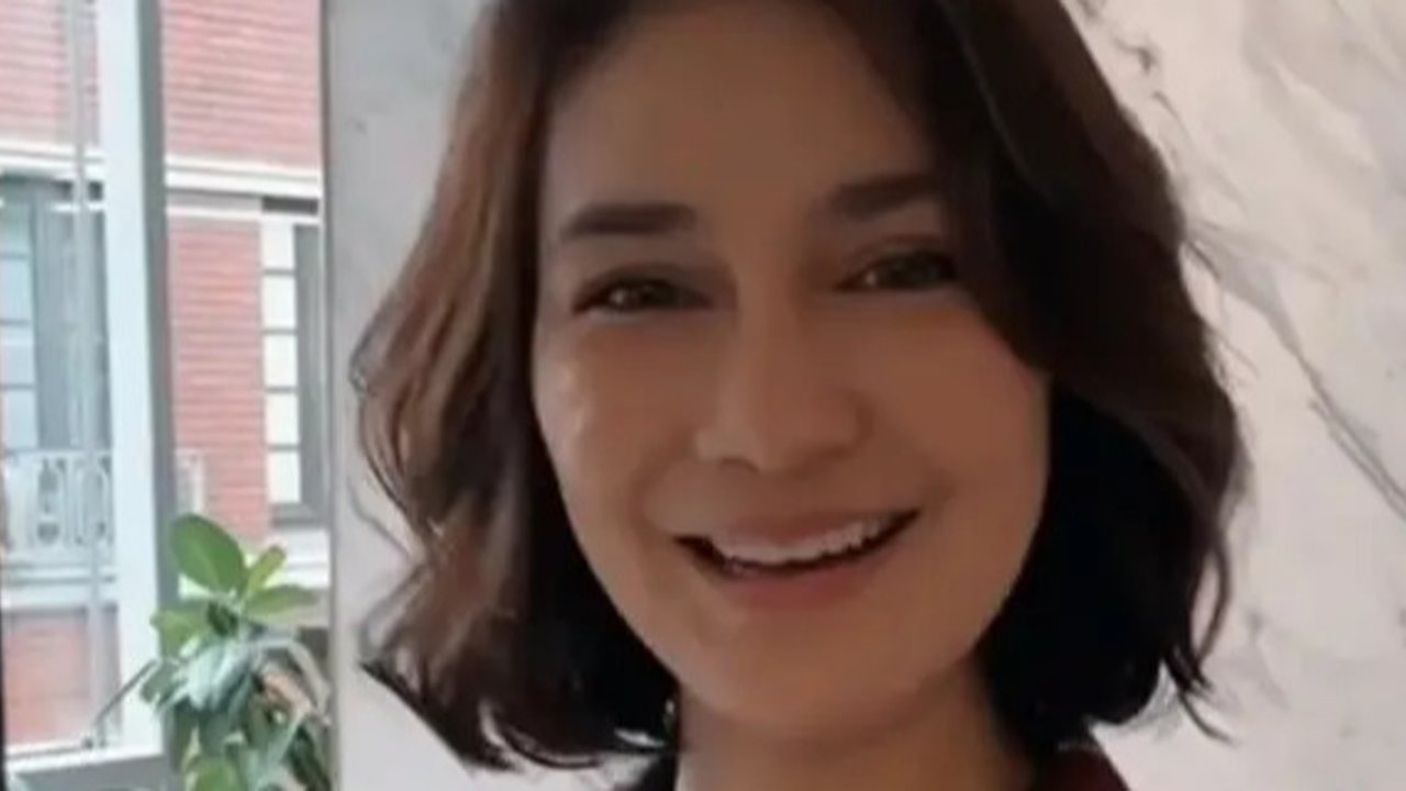 Penuhi Permintaan Suami, Intip Potret Terbaru Luna Maya dengan Rambut Pendek (@lunamaya)
