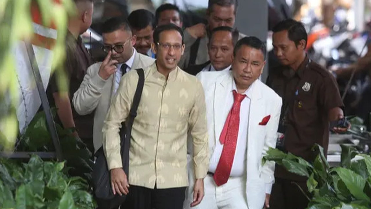 Nadiem Anwar Makarim hadir memenuhi panggilan tim penyidik Pemberantasan Korupsi (KPK), Jakarta, Kamis (7/8/2025). (merdeka.com/Arie Basuki)