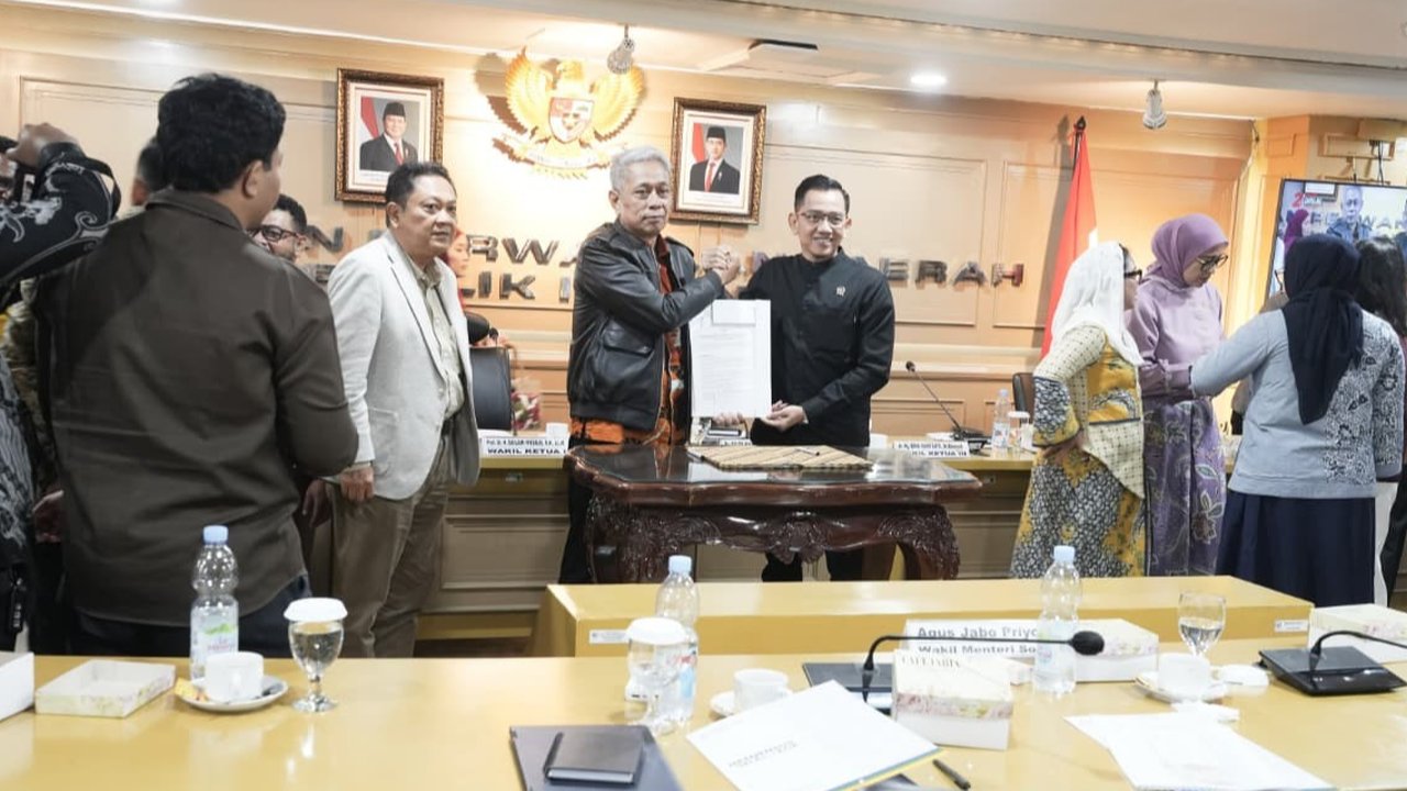 Raker dengan DPD RI, Wamensos Tegaskan Jumlah Sekolah Akan Terus Bertambah