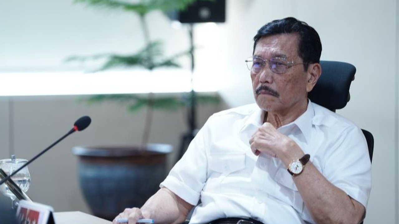 Respons Luhut Ditanya Gaya ‘Koboi’ Menkeu Purbaya