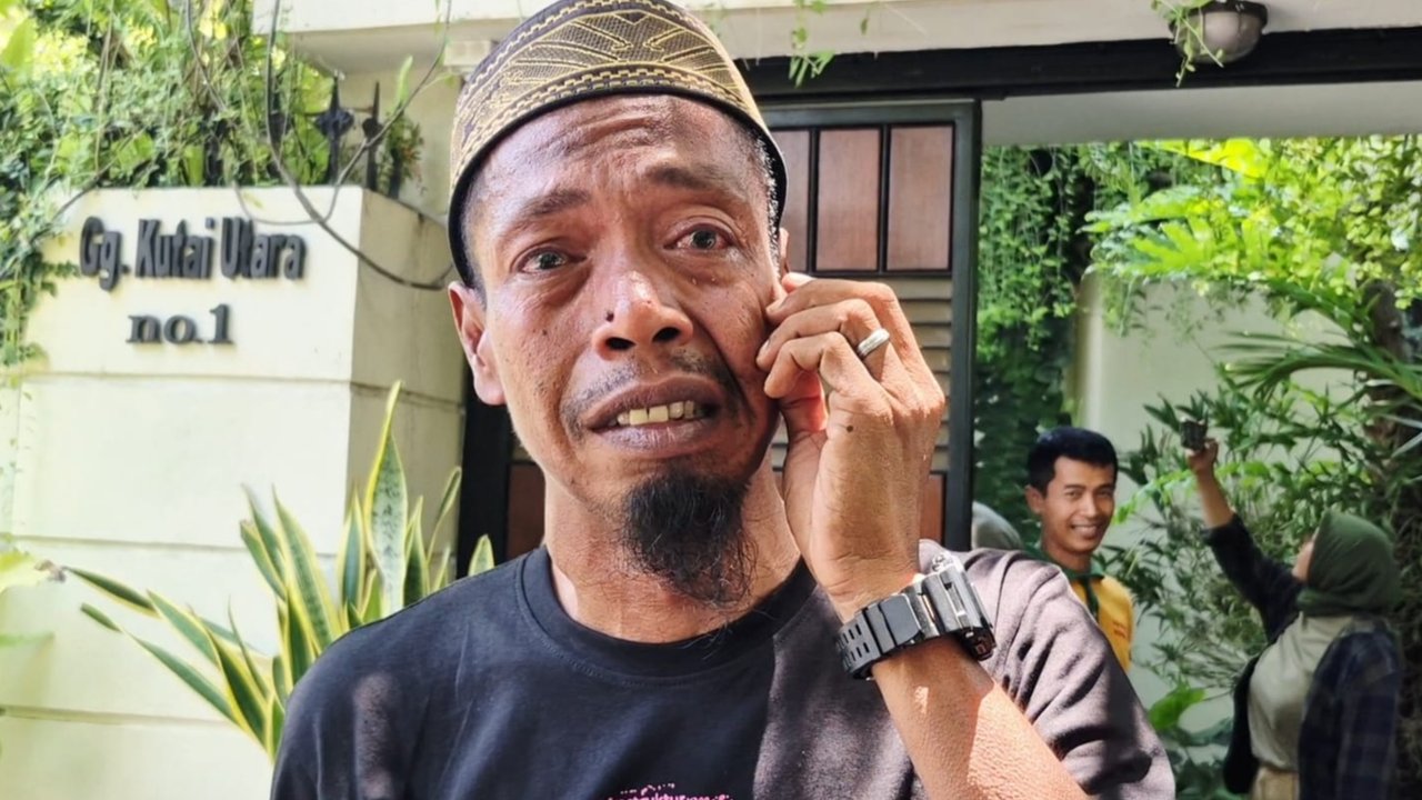 Aksi Nekat Deny, Jalan Kaki 114 Hari dari Medan ke Solo untuk Bertemu Jokowi