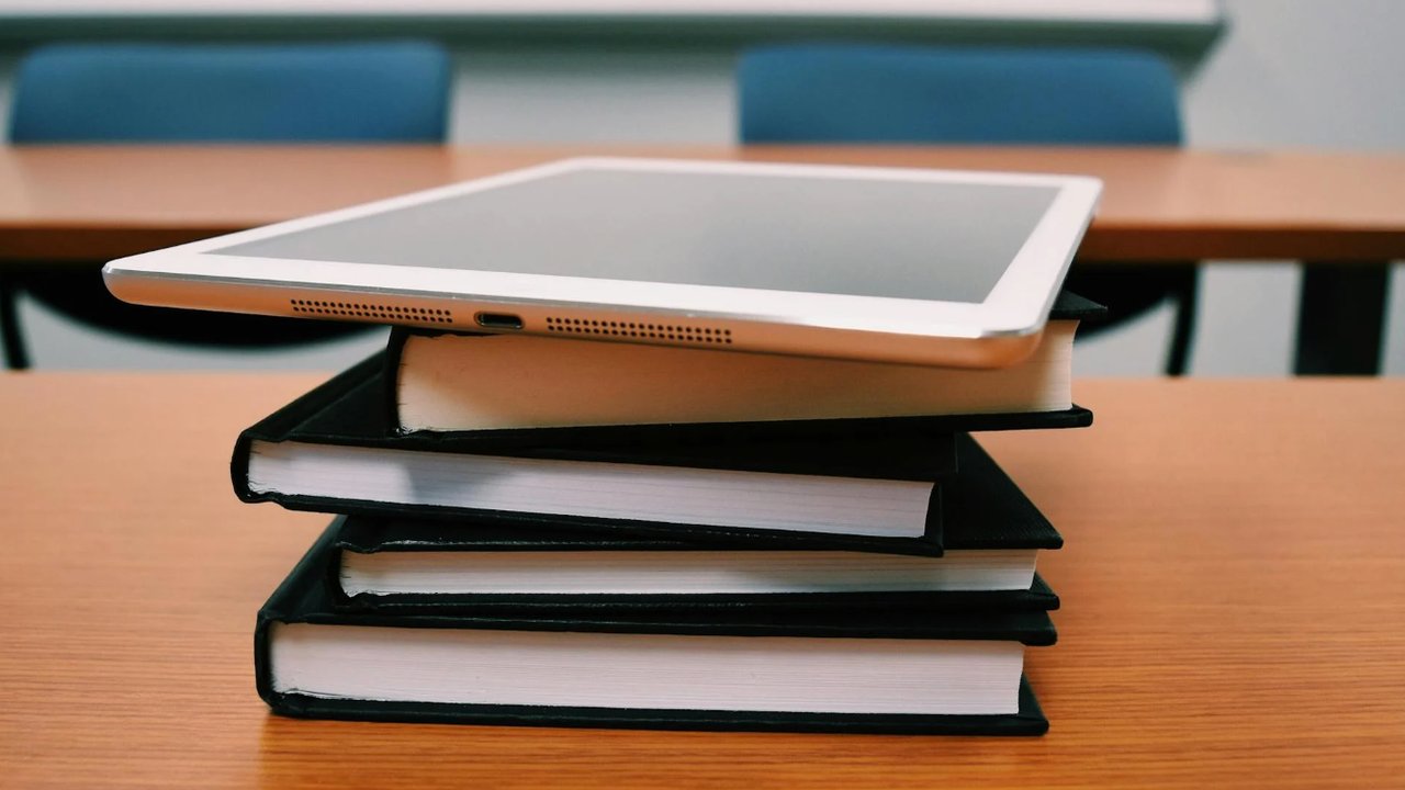 Teknologi Geser Peran Guru Jadi Fasilitator Pembelajaran