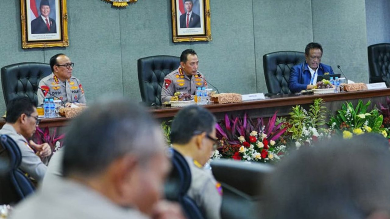 Kapolri Gandeng Pakar, Akademisi, & Pemerhati Kepolisian buat Beri Masukan Melalui Rapat Akselerasi Transformasi Polri