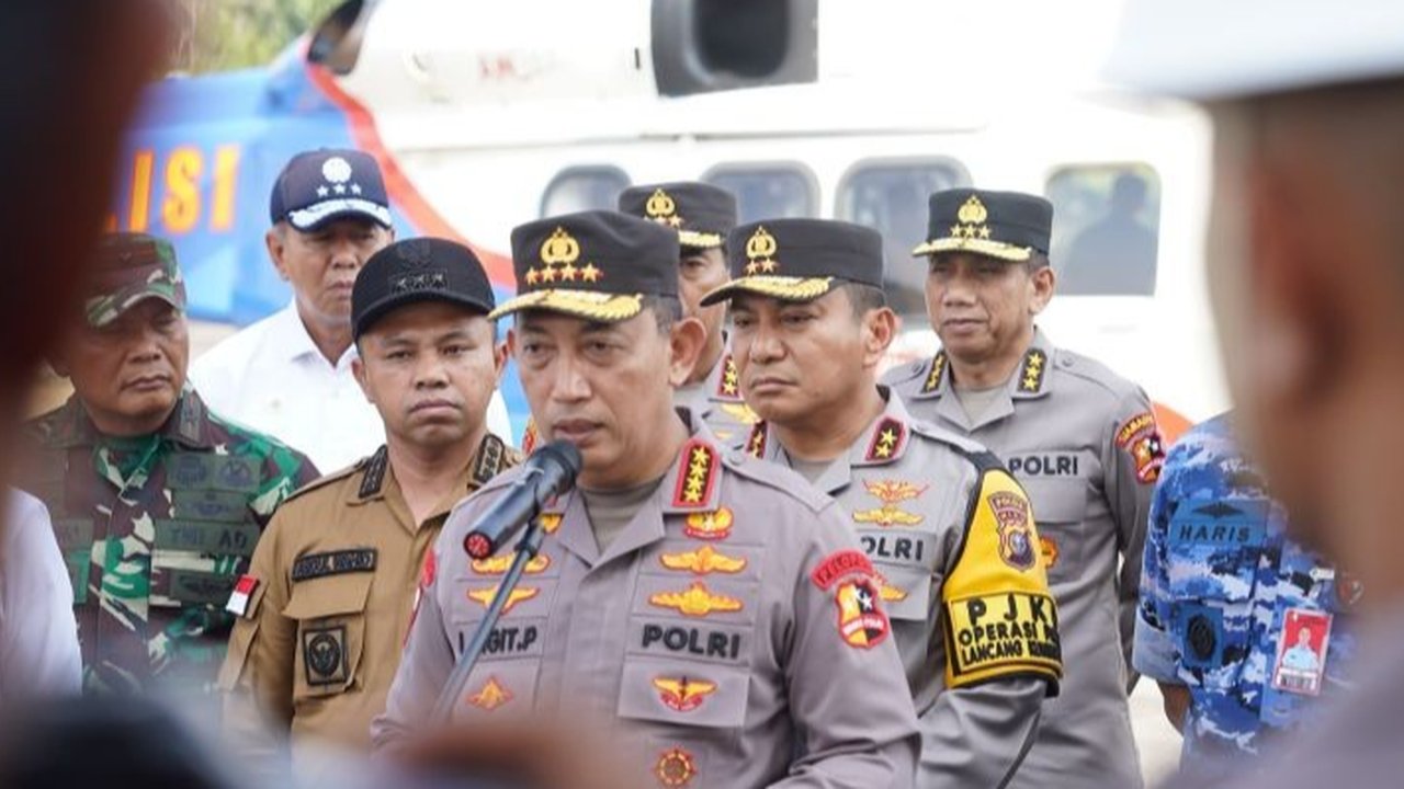 Kapolri Jenderal Listyo Sigit Prabowo menyoroti pentingnya kolaborasi dalam penanganan karhutla di Riau, di mana 46 tersangka telah diamankan atas dugaan kesengajaan membakar hutan.