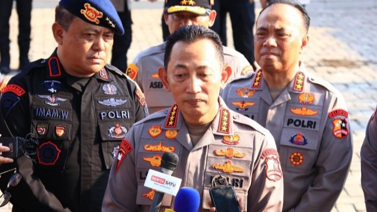Kapolri Jenderal Listyo Sigit Prabowo mengungkapkan Presiden Prabowo Subianto memberikan perhatian penuh pada polisi korban kerusuhan dan keluarga mereka, menjanjikan penghargaan terbaik serta penindakan tegas pelaku.