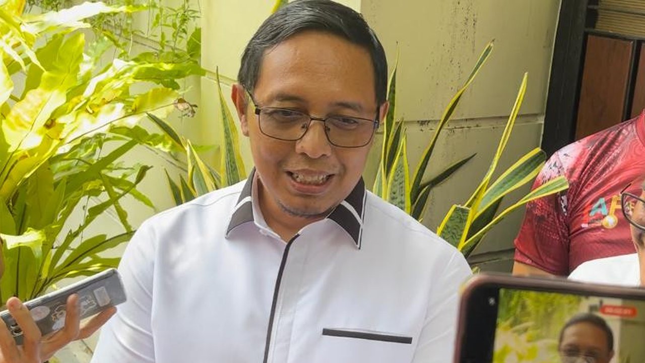 Hasan Nasbi Sowan ke Jokowi di Solo, Bicara Soal Pengurus PSI hingga Bahas Pertamina