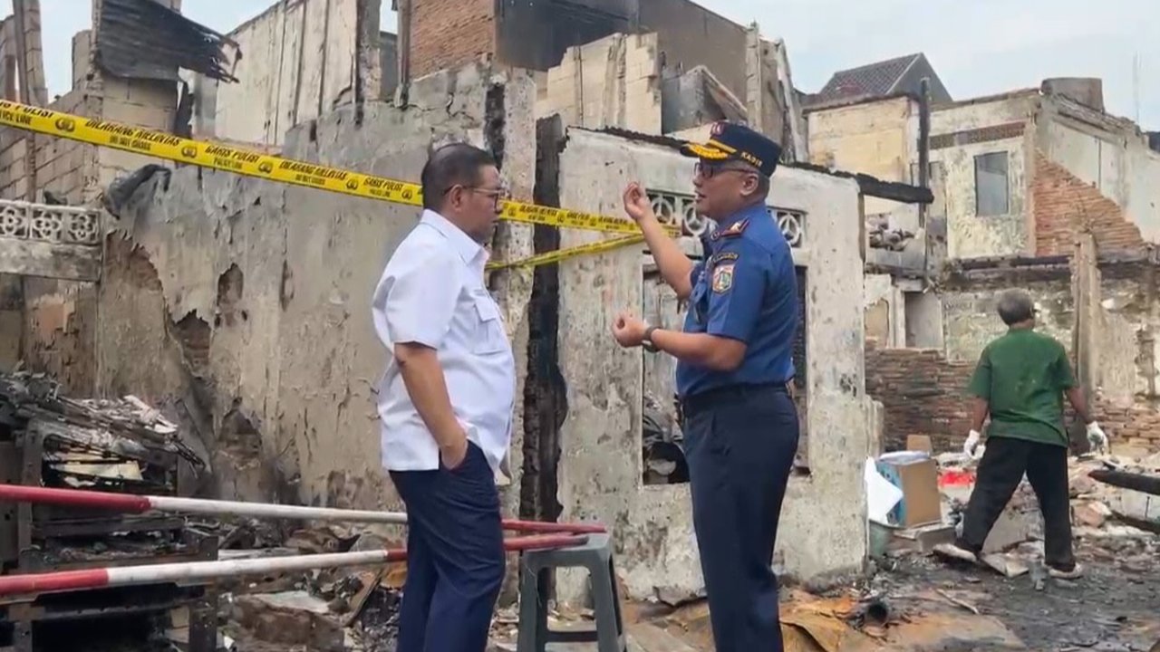 Tinjau Kebakaran di Tamansari, Pramono Anung Siap Dampingi Warga Urus Sertifikat