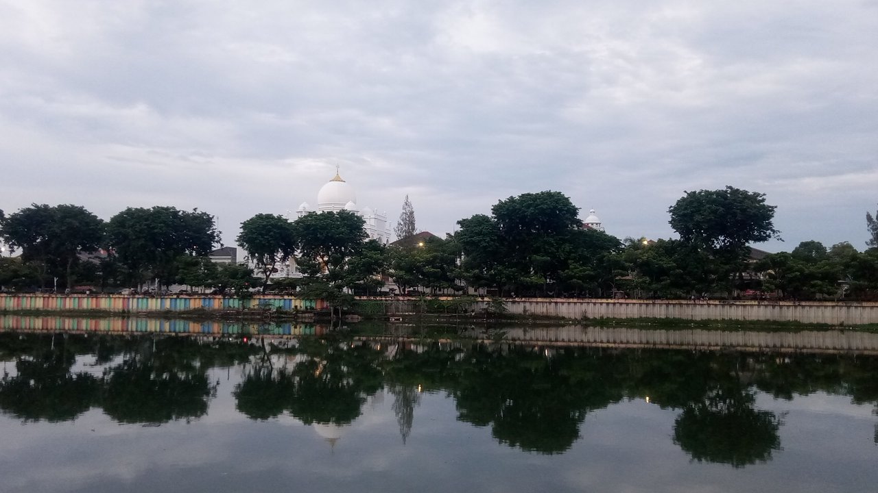 Pemancingan Danau Sunter