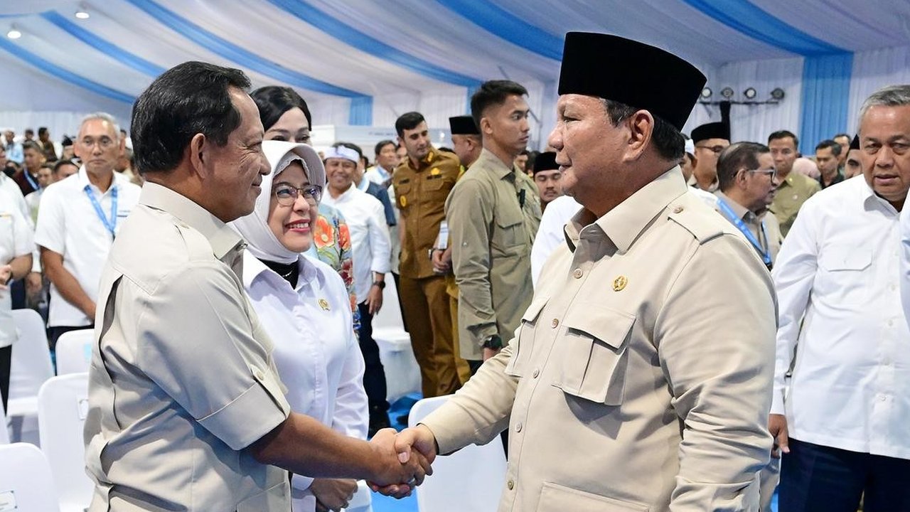 Mendagri Tito Hadiri Akad Massal 26 Ribu KPR FLPP & Serah Terima Kunci Rumah bagi MBR