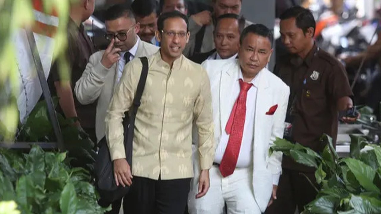 VIDEO: Eks Mendikbud Nadiem Makarim Tersangka Korupsi Pengadaan Laptop Chromebook