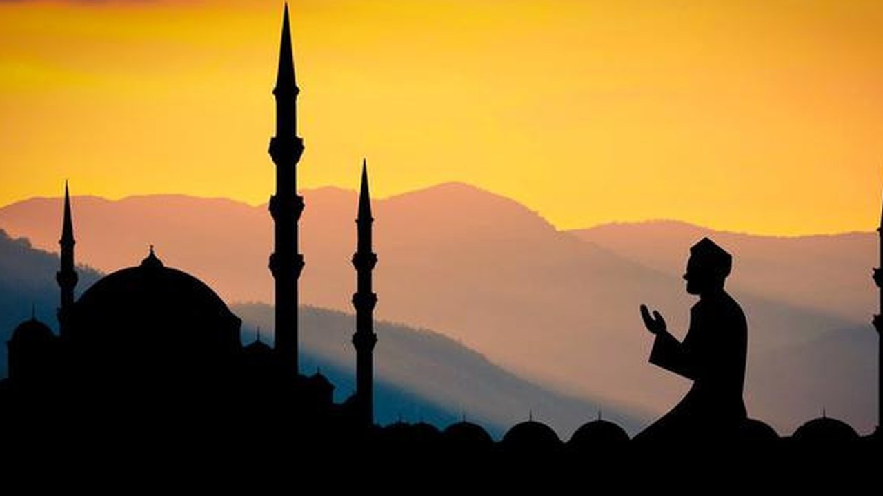 Ilustrasi Berdoa (Sumber Foto: Pixabay)