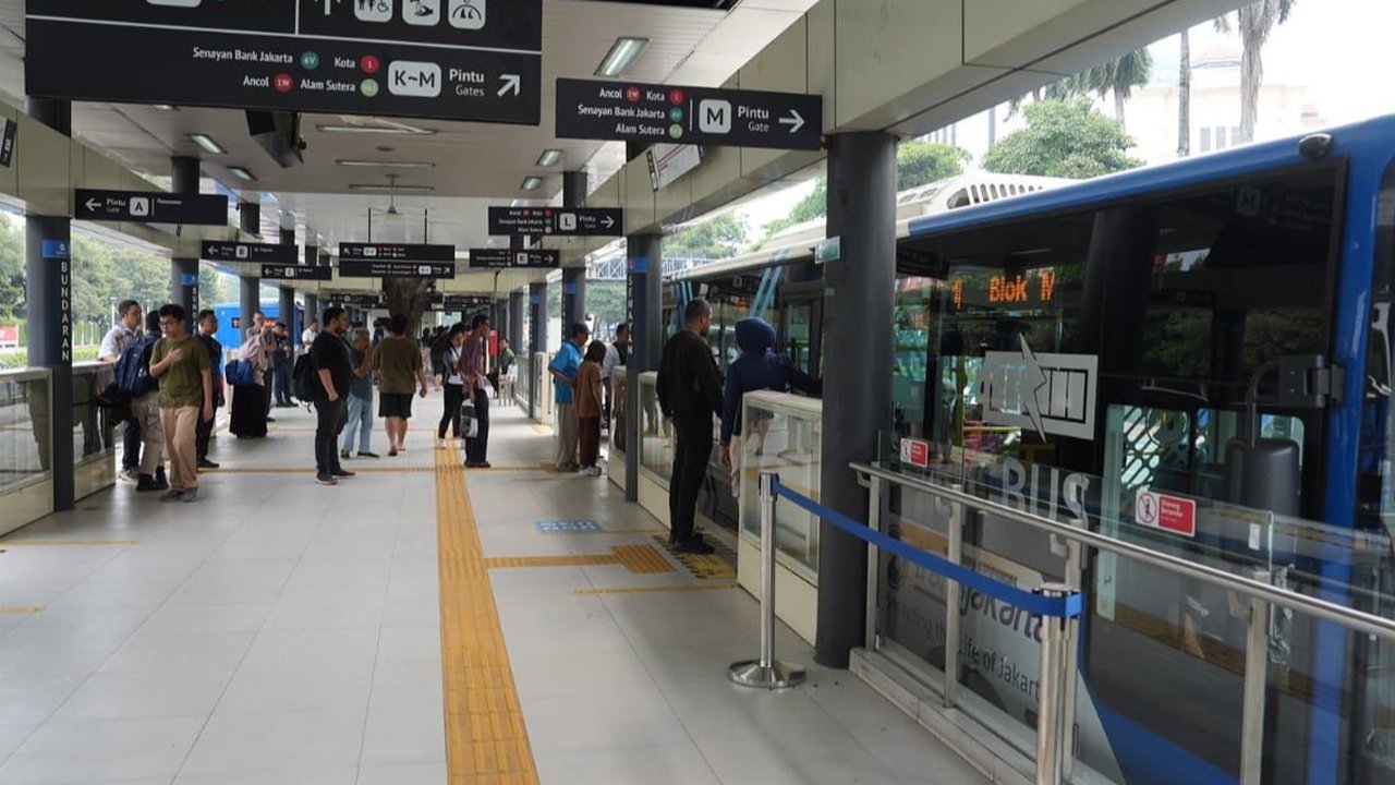 Transjakarta Aktifkan Lagi Halte Bundaran Senayan yang Sempat Rusak Saat Demo