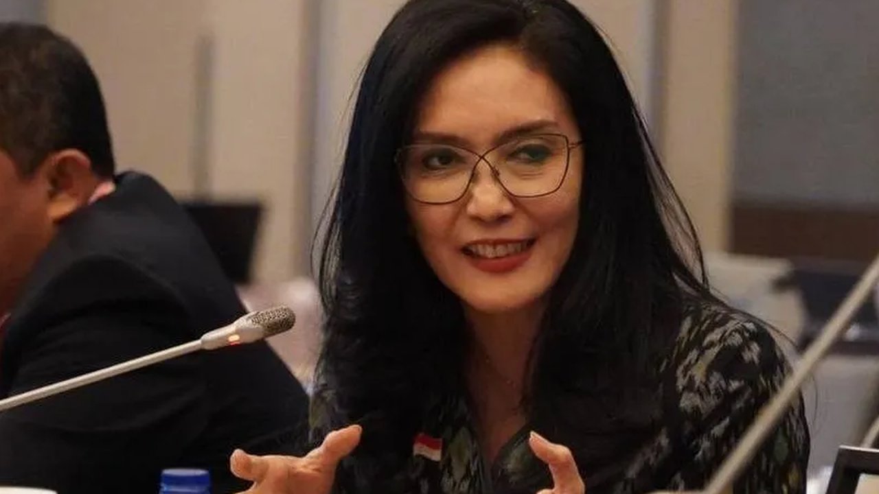 VIDEO: Rieke PDIP Emosi ke Menteri Budi Arie 