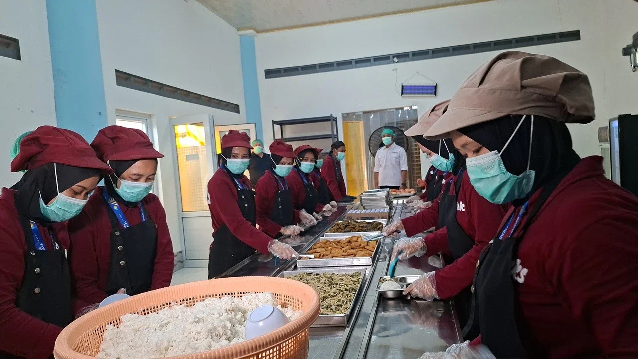 BGN Tegaskan Hanya Tiga Jabatan Pegawai SPPG yang Berstatus PPPK