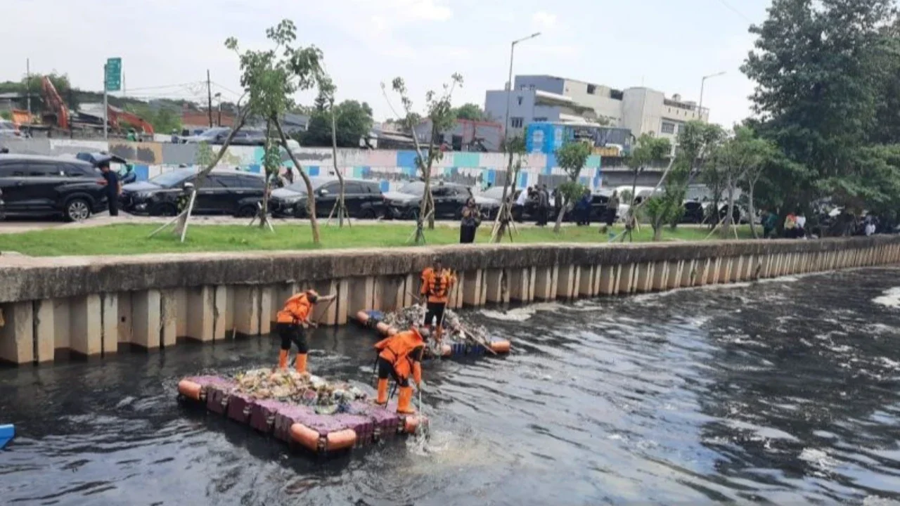 Hujan Diprediksi Landa Jakarta 14–17 Januari 2026, Modifikasi Cuaca Dilakukan Cegah Banjir