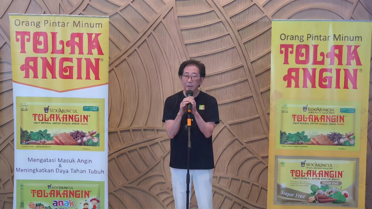 Direktur PT Industri Jamu Dan Farmasi Sido Muncul Tbk, Dr. (H.C.) Irwan Hidayat.
