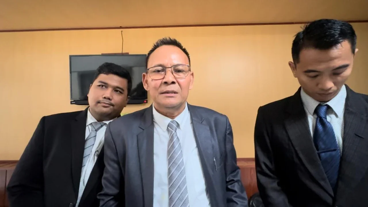 Usai Teman Kuliah, Kubu Jokowi akan Hadirkan Teman KKN di Sidang Citizen Lawsuit