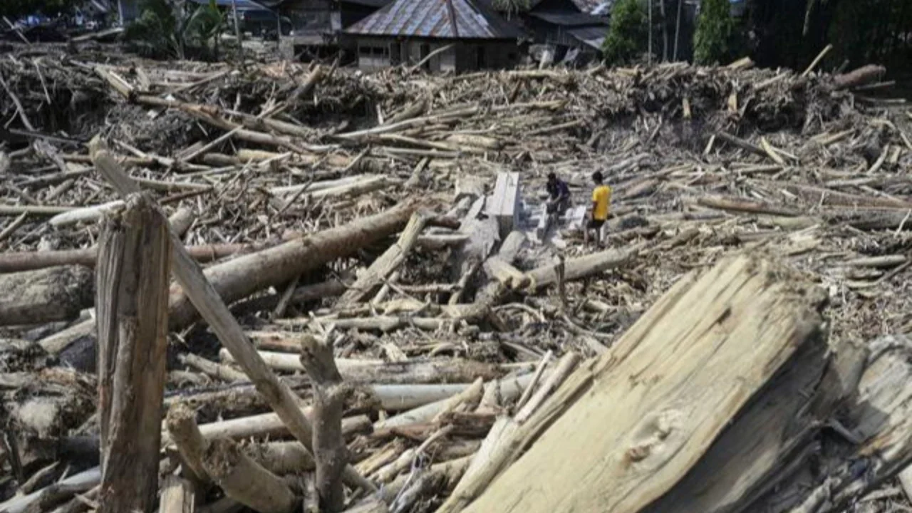 Satgas Catat Pengungsi di 3 Provinsi Sumatra Terus Menurun