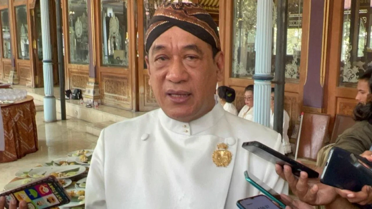 Ketua Lembaga Hukum sekaligus Ketua LDA Keraton Surakarta, KPH Eddy Wirabhumi