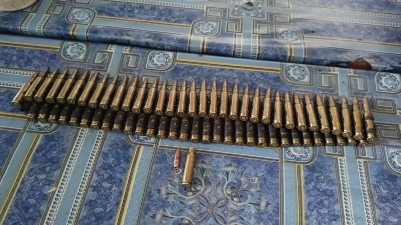 Paket 65 Peluru Kaliber 7,62 mm Terdeteksi di Bandara Sultan Hasanuddin, Pengirim Bernama Dark Archive
