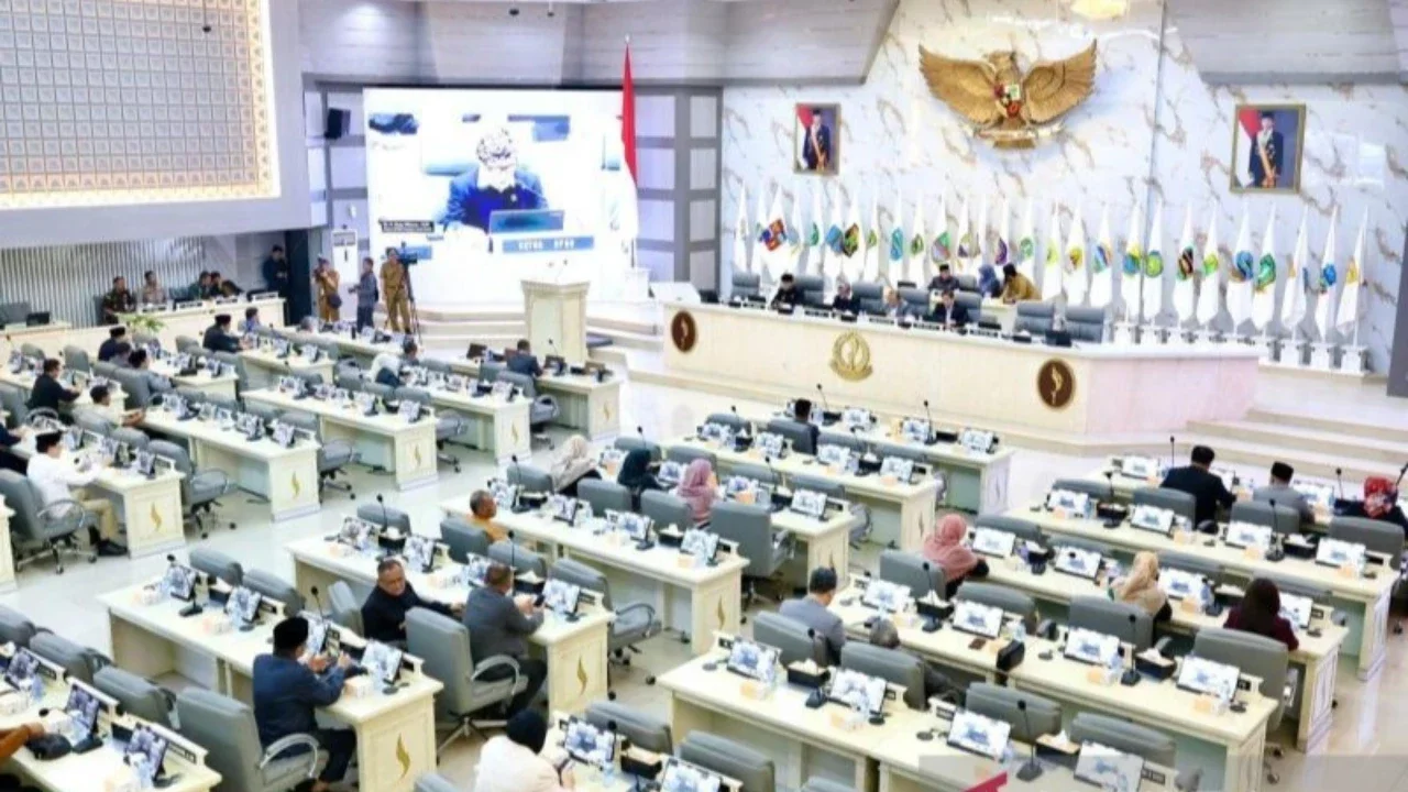 Survei LSI Denny JA: 66 Persen Masyarakat Menolak Usulan Pilkada Dipilih DPRD