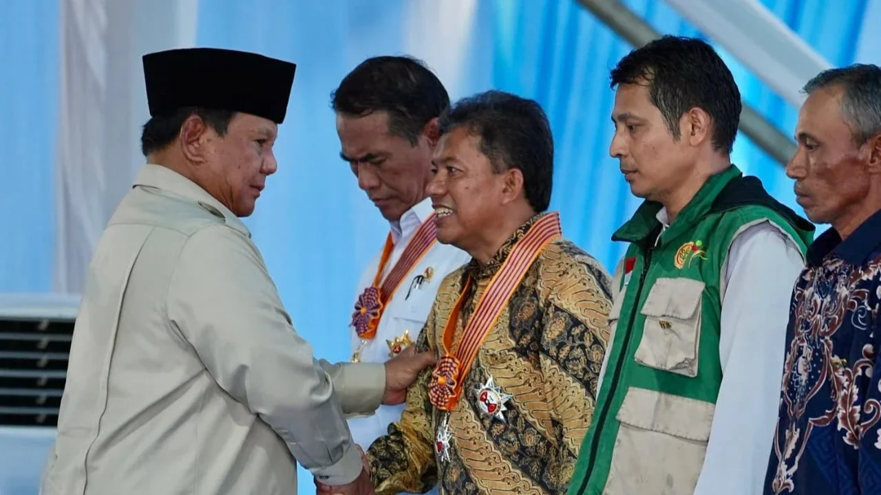 Petani Karawang Apresiasi Kunjungan Prabowo: Jadi Motivasi Tambah Produksi