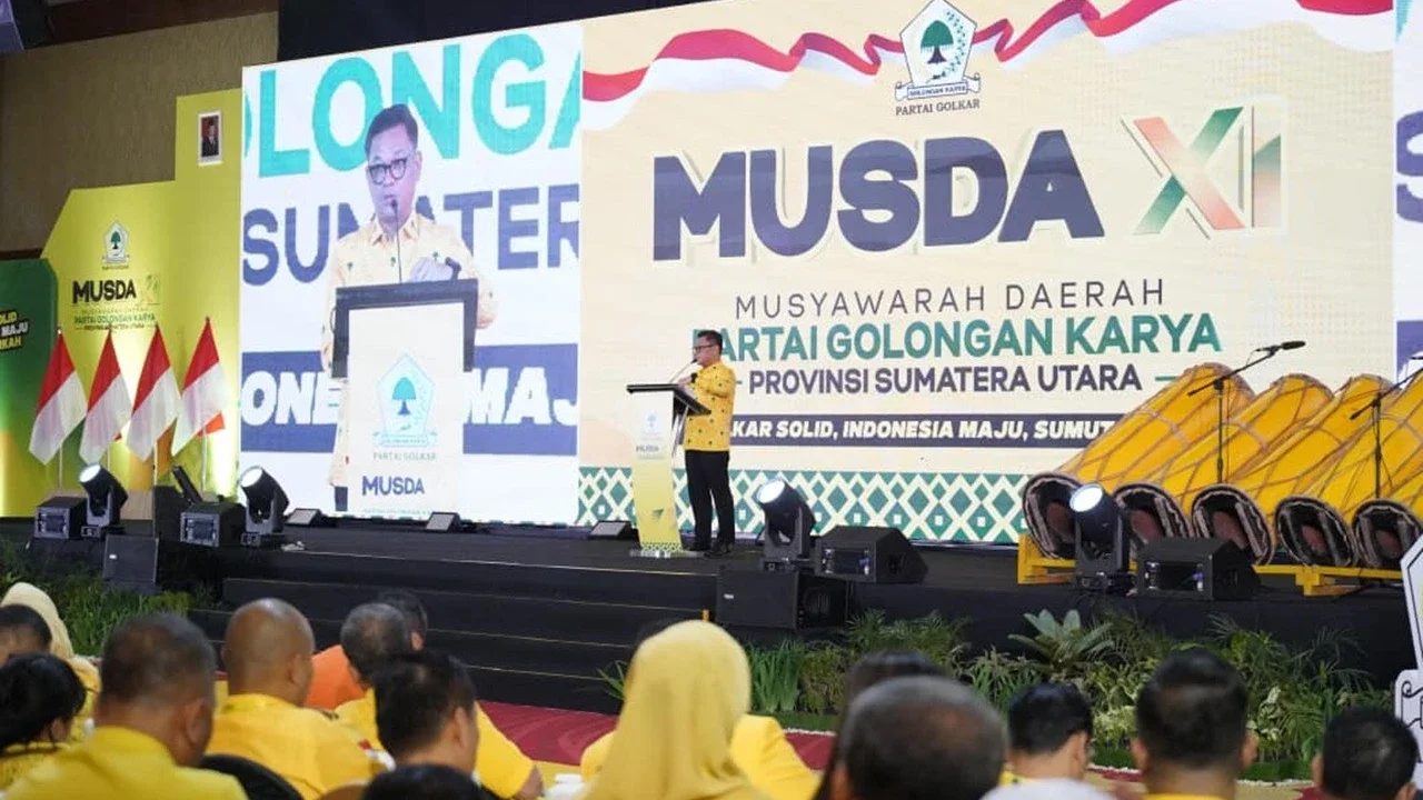 Musda Golkar Sumut Diwarnai Kericuhan, Massa Saling Serang Pakai Kayu dan Petasan