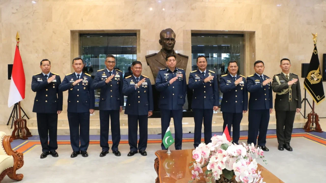 Pangkoopsudnas Dampingi Kasau TNI AU Sambut Air Chief Marshal Pakistan