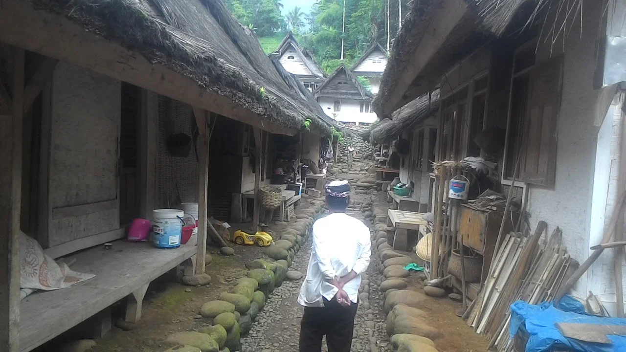 Rumah Adat Kampung Naga Tasikmalaya (Liputan6.com/Jayadi Supriadin)