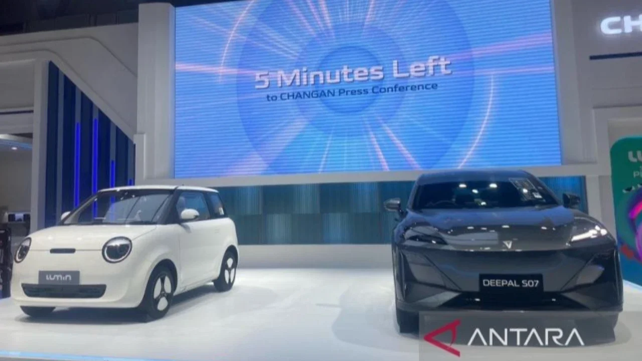 Changan Indonesia secara resmi mengumumkan harga mobil listrik Lumin dan SUV premium Deepal S07 di ajang Indonesia International Motor Show (IIMS) 2026, menarik perhatian pasar otomotif nasional dengan penawaran kompetitif.