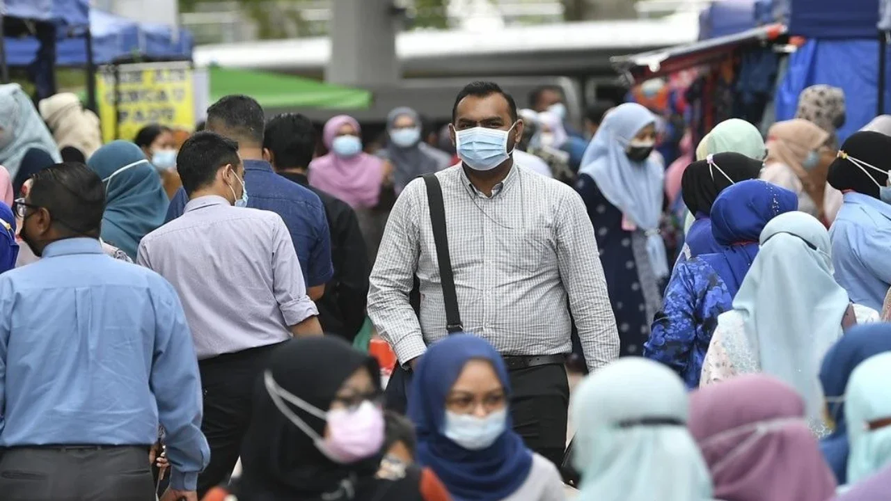 warga malaysia pakai masker